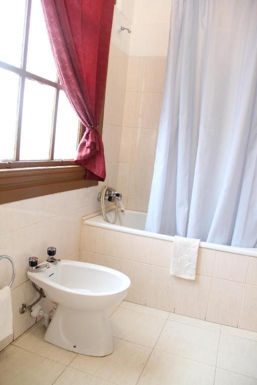Monte Sinai Guest House Porto Room photo